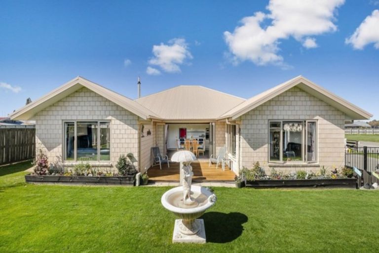 Photo of property in 21 Newbrook Terrace, Darfield, 7510