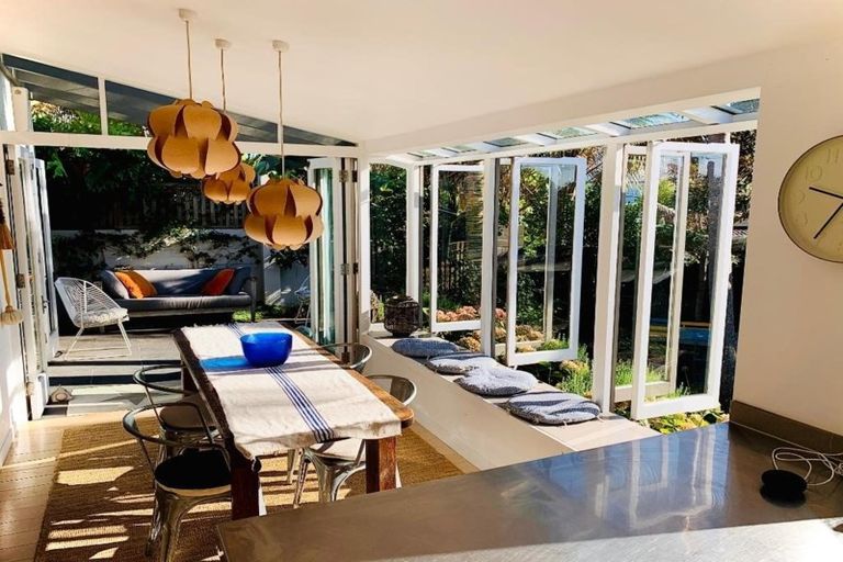 Photo of property in 26 Church Street, Devonport, Auckland, 0624