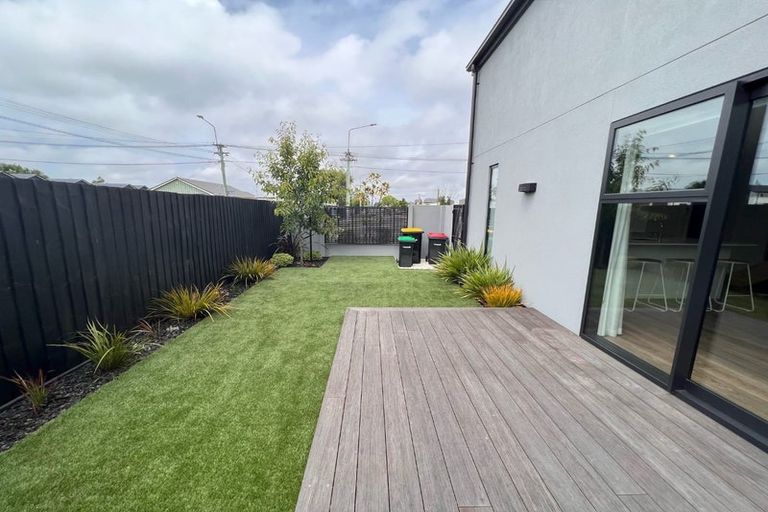 Photo of property in 1/23 Hills Road, Edgeware, Christchurch, 8013