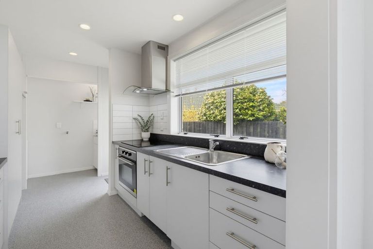 Photo of property in 52 Claridges Road, Casebrook, Christchurch, 8051