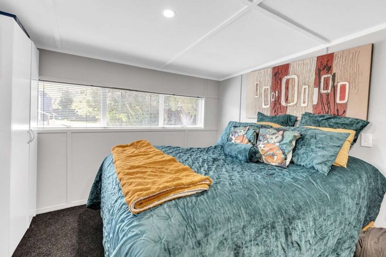 Photo of property in 9c Milne Street, Hunterville, 4730