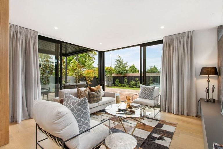 Photo of property in 26 Waiwetu Street, Fendalton, Christchurch, 8052