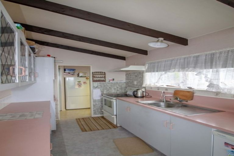 Photo of property in 43 Puriri Street, Te Aroha, 3320