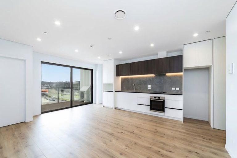 Photo of property in 214/3 Kaipiho Lane, Albany, Auckland, 0632