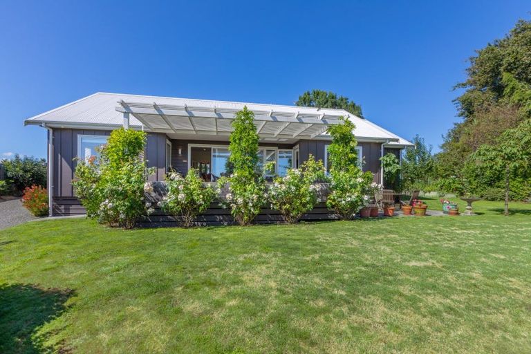 Photo of property in 102 Mount Herbert Road, Waipukurau, 4200