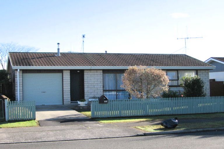 Photo of property in 12 Lindsay Crescent, Nawton, Hamilton, 3200