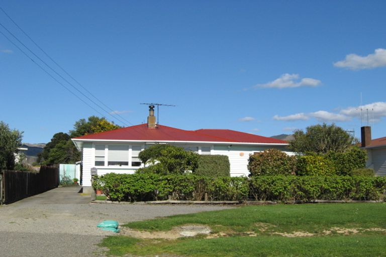 Photo of property in 70 Clapham Street, Shannon, 4821