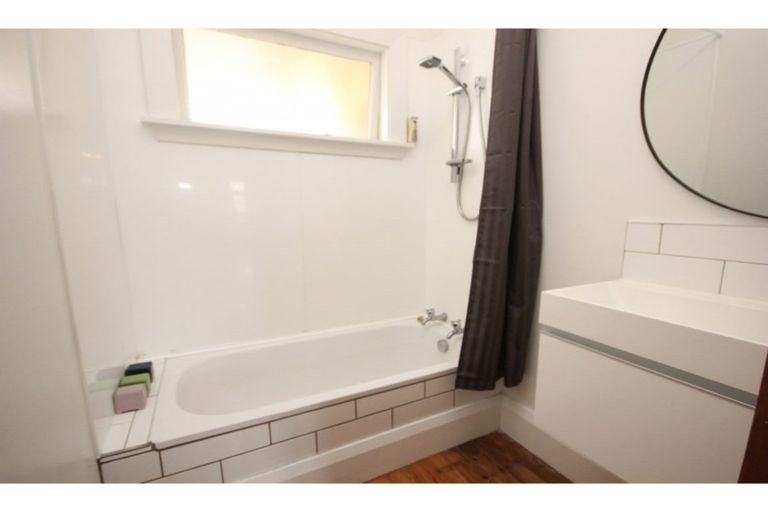 Photo of property in 1/45 Frankleigh Street, Somerfield, Christchurch, 8024