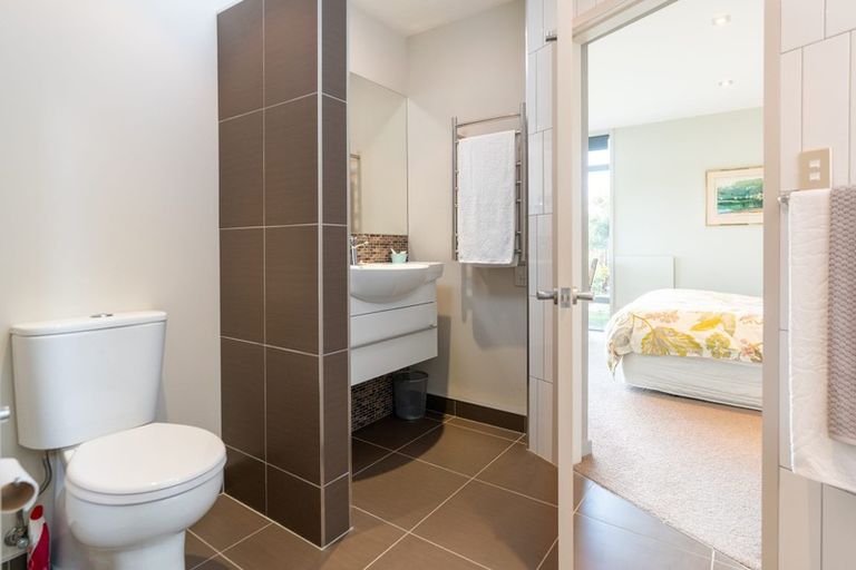 Photo of property in 116 Queens Road, Waikanae Beach, Waikanae, 5036