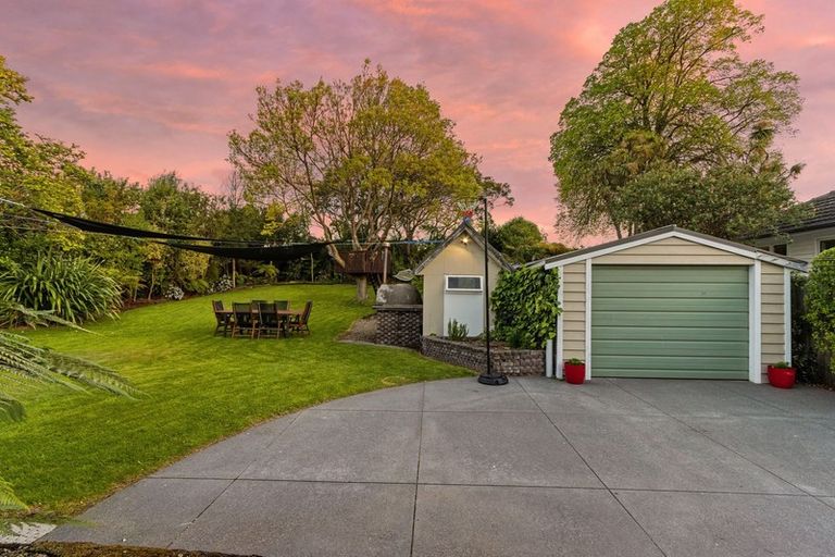 Photo of property in 122 Riverlaw Terrace, Saint Martins, Christchurch, 8022