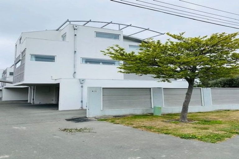 Photo of property in 6/22 Heywood Terrace, Richmond, Christchurch, 8013