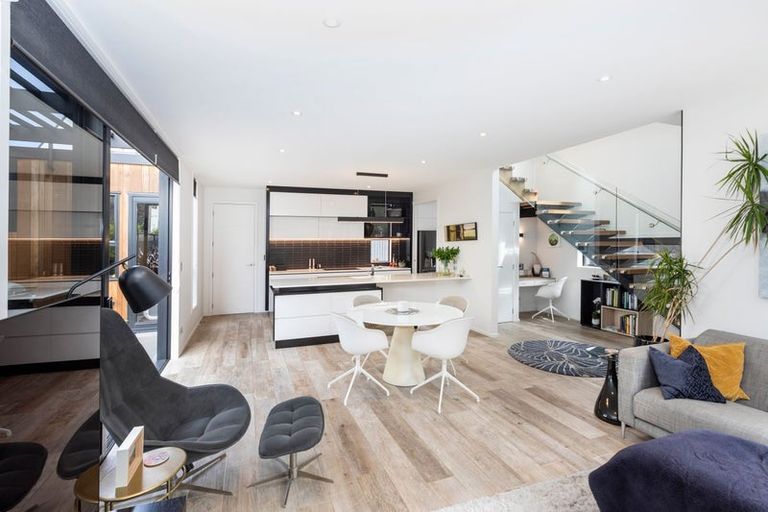 Photo of property in 43a Gracefield Avenue, Christchurch Central, Christchurch, 8013