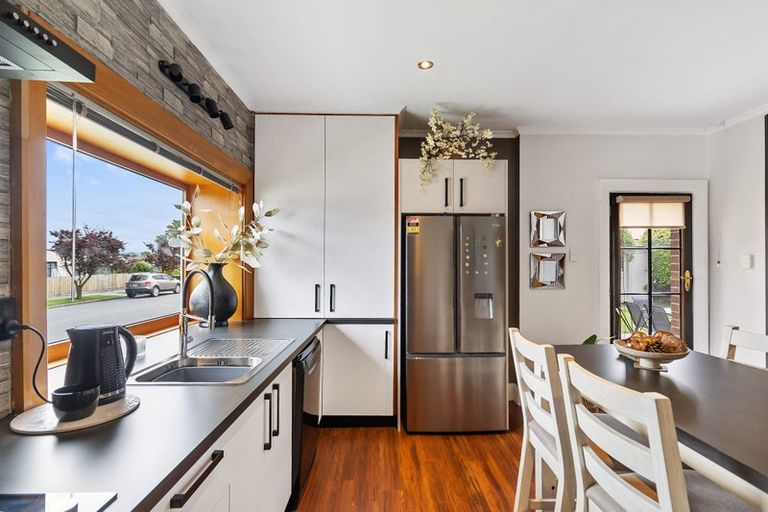 Photo of property in 19 Hill View Crescent, Highfield, Timaru, 7910