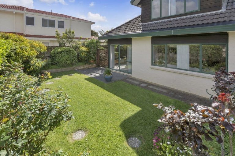Photo of property in 2/14 Travers Place, Northpark, Auckland, 2013