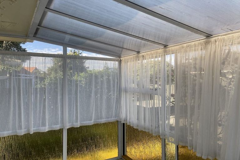 Photo of property in 16a Mako Mako Road, Levin, 5510