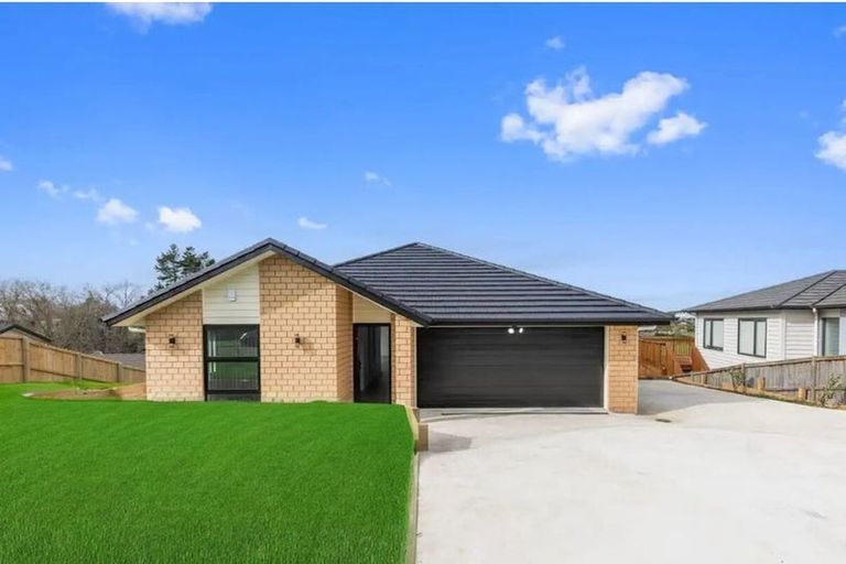 Photo of property in 14 Thomason Crescent, Pokeno, 2402