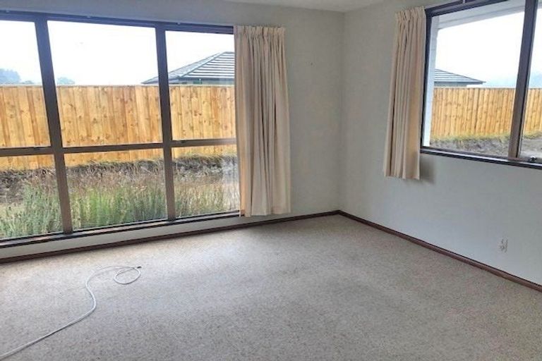 Photo of property in 11 Bob Reid Crescent, Darfield, 7571