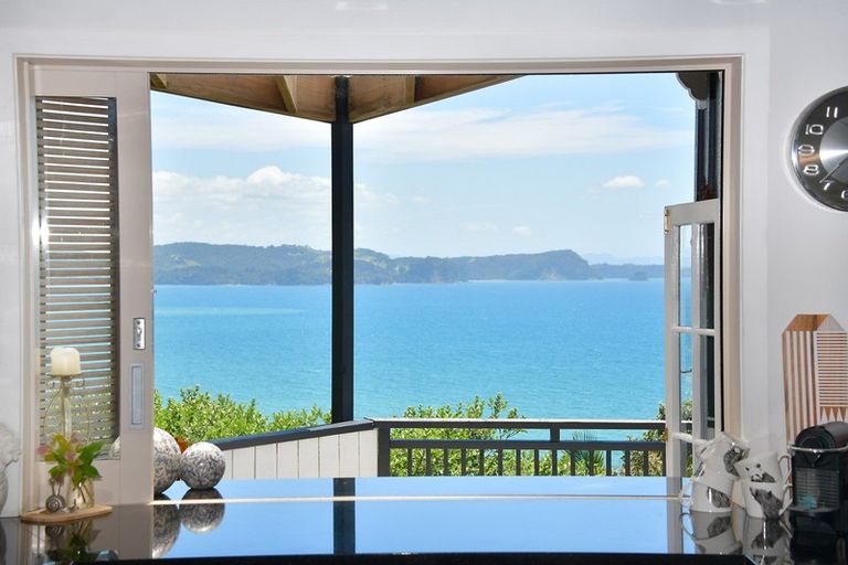 Photo of property in 44 Vipond Road, Stanmore Bay, Whangaparaoa, 0932