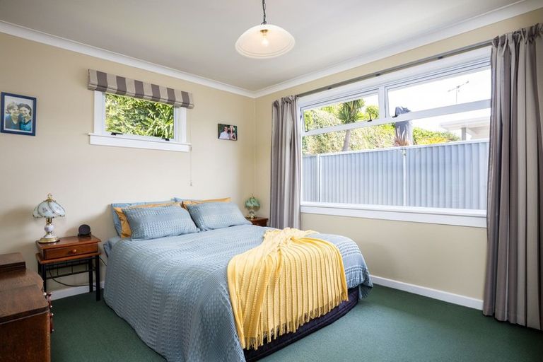 Photo of property in 50 Calvert Road, Lynmouth, New Plymouth, 4310