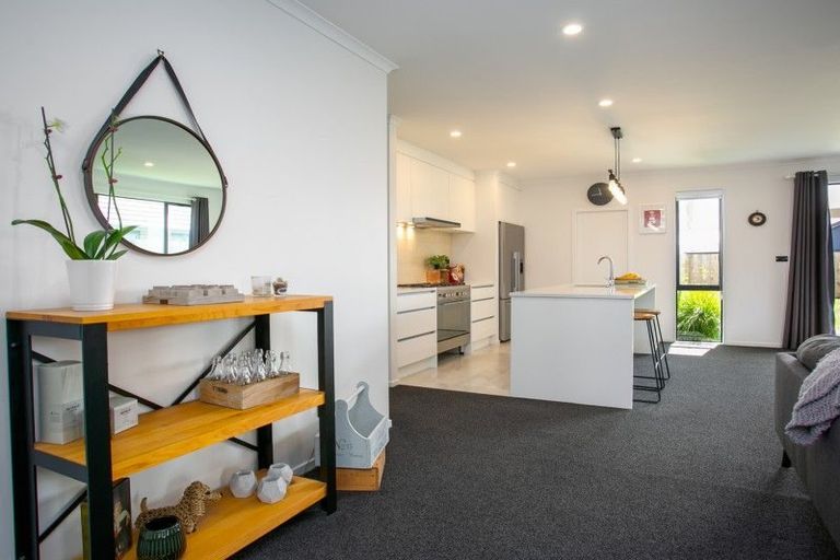 Photo of property in 33 Ruru Street, Cambridge, 3434