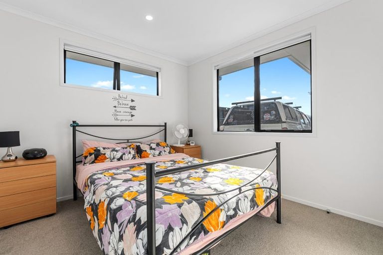 Photo of property in 21 Pioneer Crescent, Omokoroa, 3114