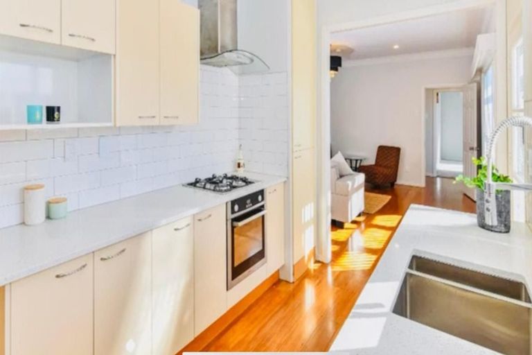 Photo of property in 5 Picton Street, Papatoetoe, Auckland, 2024