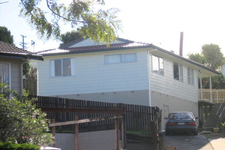 Photo of property in 37 Clyma Place, Massey, Auckland, 0614