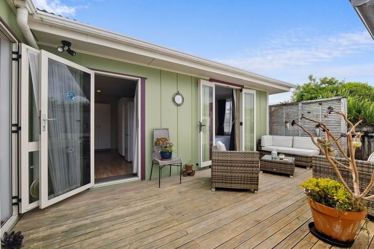 Photo of property in 7 Watters Row, Glen Avon, New Plymouth, 4312