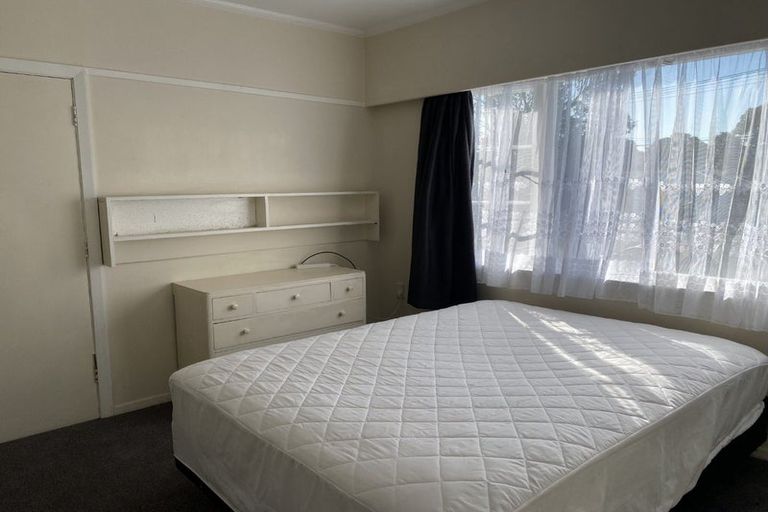 Photo of property in 6 Croft Grove, Moera, Lower Hutt, 5010