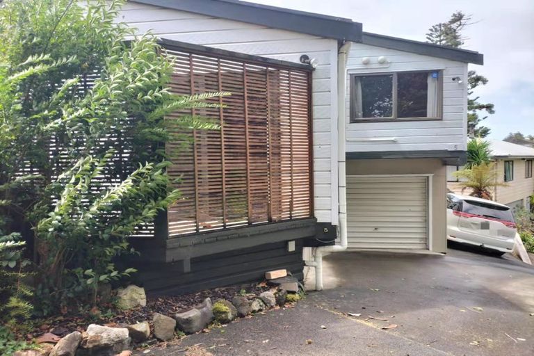 Photo of property in 5 Hutchinsons Road, Bucklands Beach, Auckland, 2014