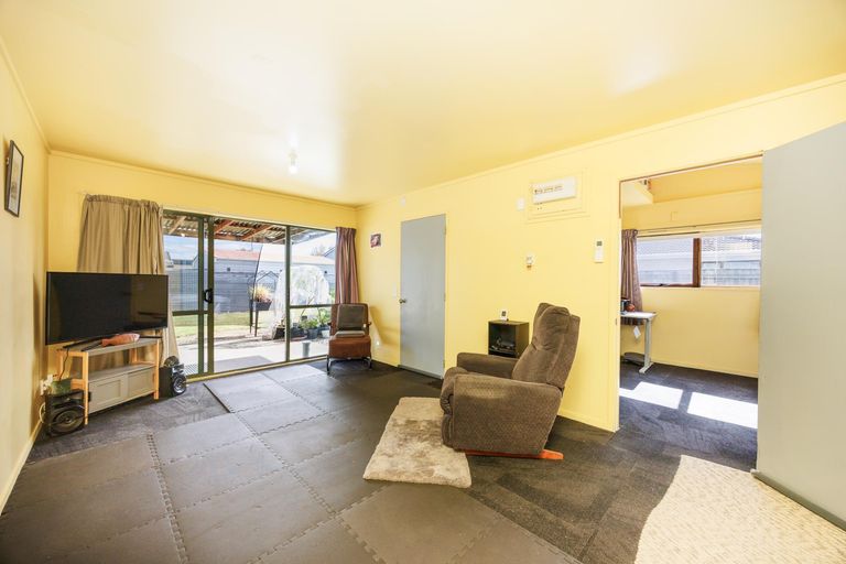 Photo of property in 16a Fairs Road, Milson, Palmerston North, 4414
