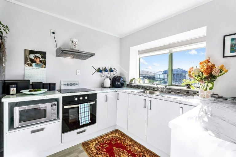 Photo of property in 81 One Tree Point Road, One Tree Point, 0118