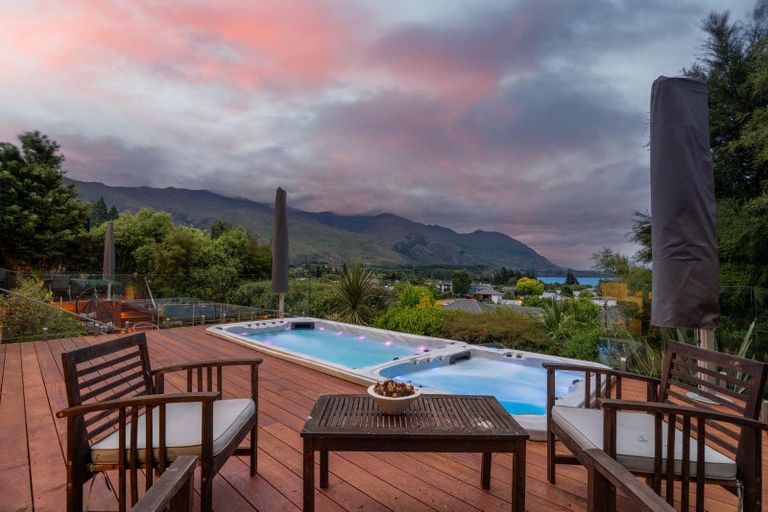 Photo of property in 91 Youghal Street, Wanaka, 9305