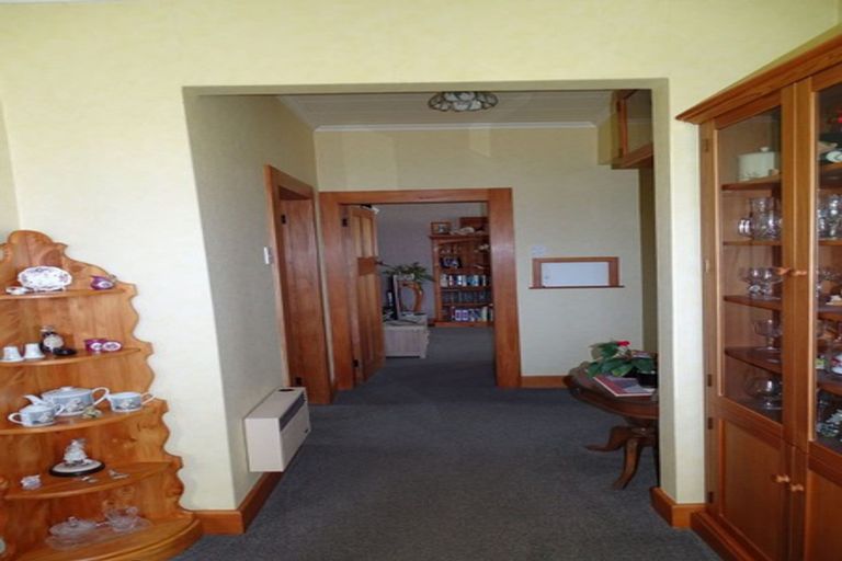 Photo of property in 2 Weraroa Road, Levin, 5510