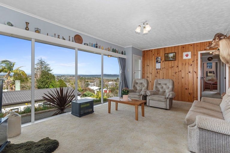 Photo of property in 104 Onerahi Road, Onerahi, Whangarei, 0110