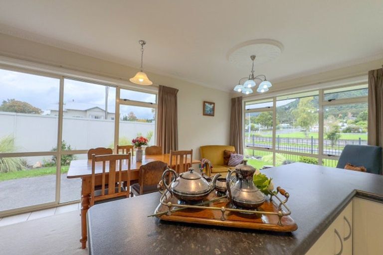 Photo of property in 247a Whitaker Street, Te Aroha, 3320