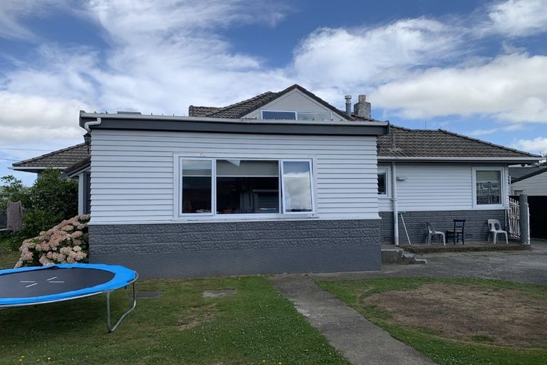 Photo of property in 134 Weraroa Road, Levin, 5510