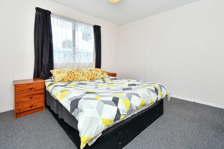 Photo of property in 1/44 Taitimu Drive, Weymouth, Auckland, 2103