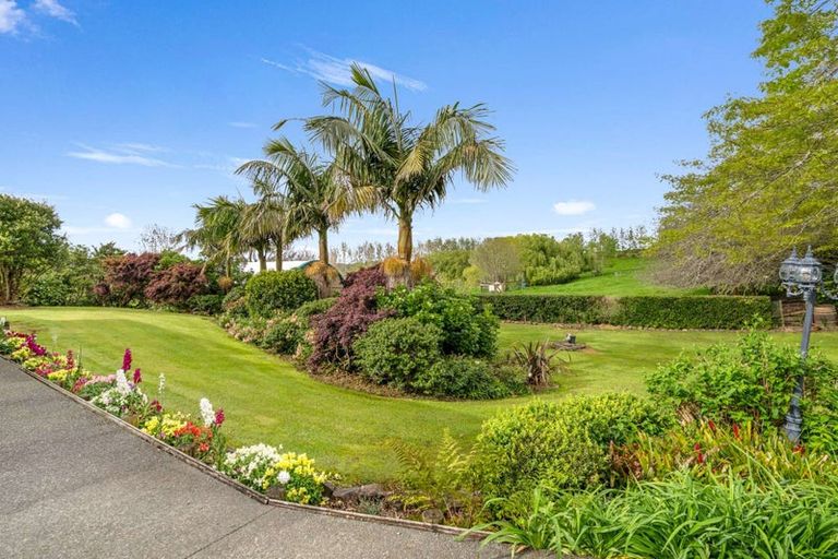 Photo of property in 11 Te Pahi River Drive, Paparoa, Maungaturoto, 0583