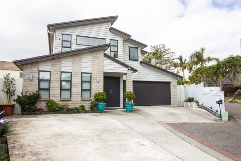 Photo of property in 43b Redoubt Road, Goodwood Heights, Auckland, 2105