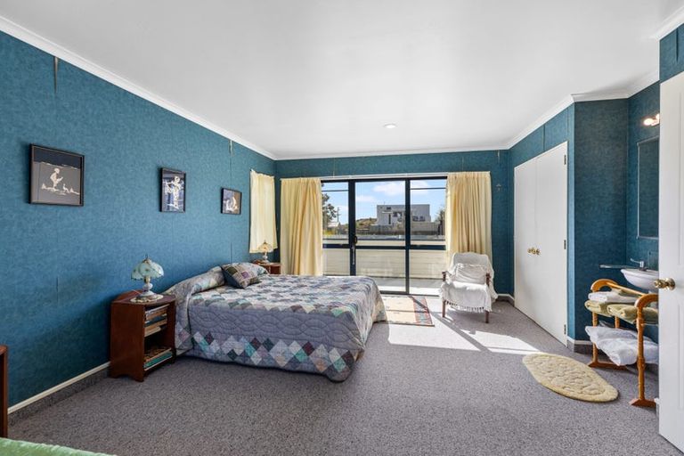 Photo of property in 83 Simpson Road, Papamoa Beach, Papamoa, 3118