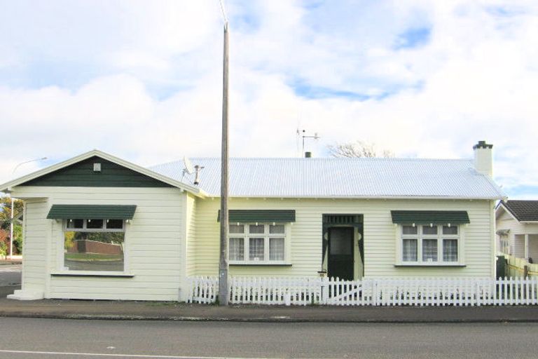 Photo of property in 56 Fitzroy Street, Terrace End, Palmerston North, 4410