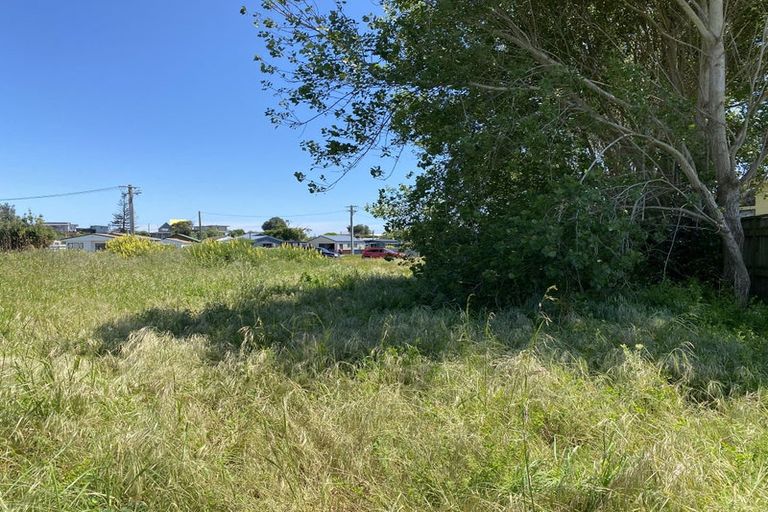 Photo of property in 17 Thomas Place, Foxton Beach, Foxton, 4815