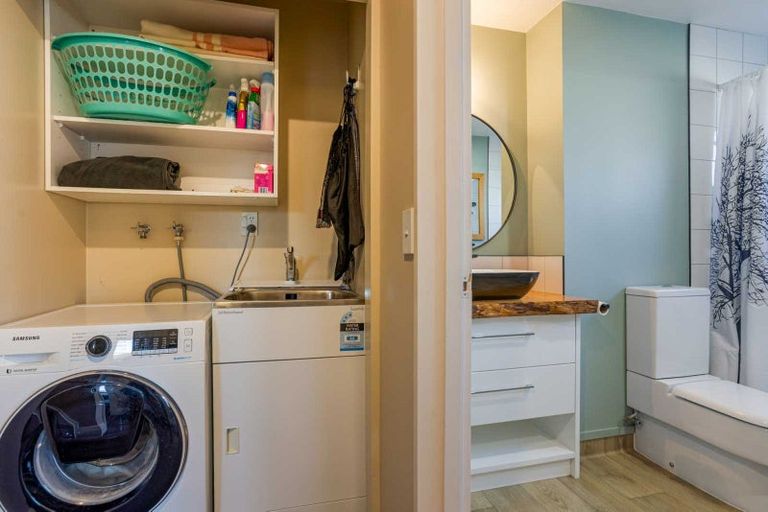 Photo of property in 15a Marina Drive, Frankton, Queenstown, 9300