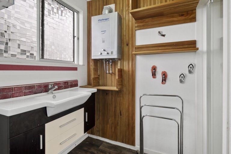 Photo of property in 14 Ngareta Street, Marton, 4710