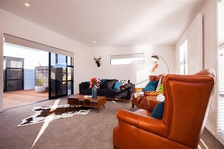 Photo of property in 41 Cyrus Street, Whalers Gate, New Plymouth, 4310