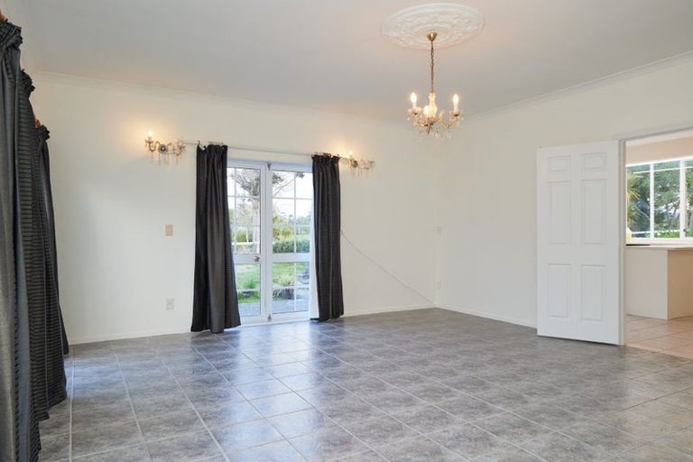 Photo of property in 150 Nixon Road, Taupaki, Henderson, 0782