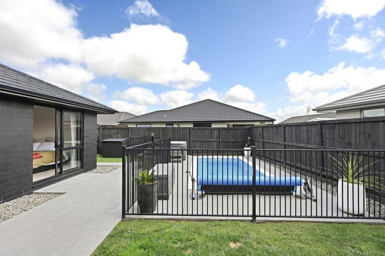 Photo of property in 25 Kimbrae Drive, Rototuna North, Hamilton, 3210