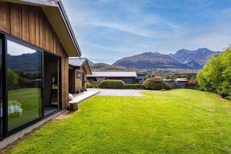 Photo of property in 13 Scheelite Avenue, Glenorchy, 9372