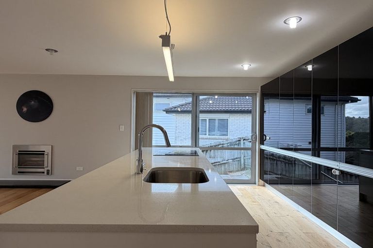 Photo of property in 70 Laurel Oak Drive, Schnapper Rock, Auckland, 0632